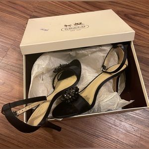 COACH Satin Rosa Heels Black size 9.5 M